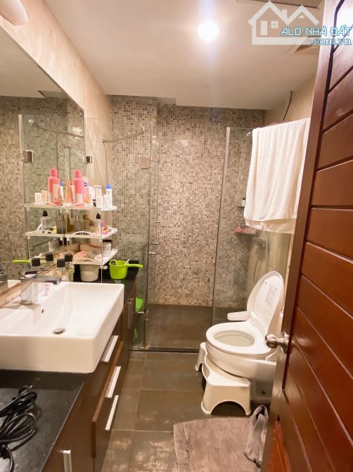 BÁN NHÀ MẶT NGÕ VŨ TÔNG PHAN. GIÁ 13.6 TỶ - 4