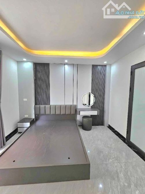 Nhà Phố Thanh Am, 34m 5 tầng, Ô tô đỗ cổng, Ngõ Thông, Hơn 5 Tỷ - 4