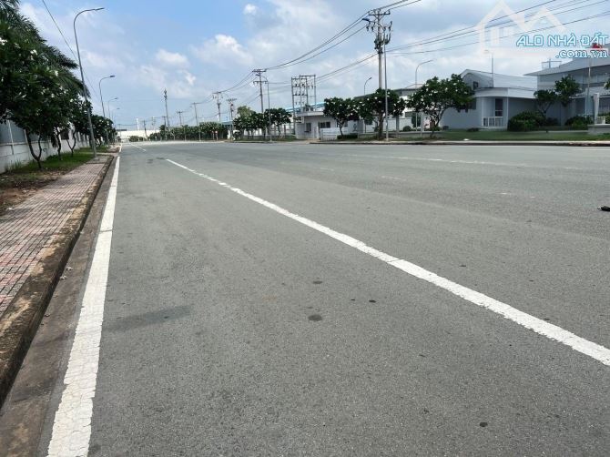 Cho thuê nhà xưởng 2.600m2 giá 295triệu (4,4usd/m2) KCN Long Thành-Đồng Nai - 4