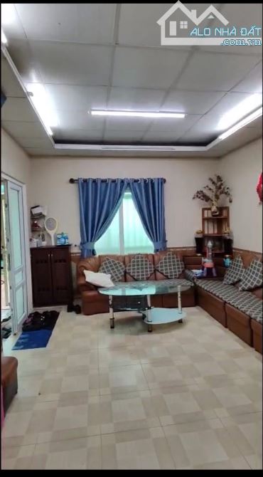 Cần bán nhà đất rộng gần trung tâm  đường Quang Trung , Đà Lạt 300m2 - 4
