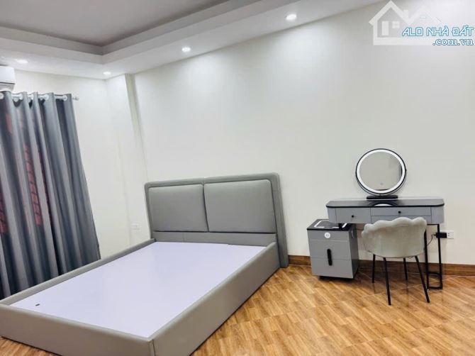 TRẦN CUNG CẦU GIẤY, 5 TẦNG 35M, NGÕ THÔNG CÁC NGẢ, Ô TÔ GẦN NHÀ. Nhỉnh 7 tỷ - 4