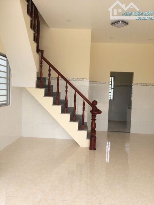 Nhà 1 trệt 1 lửng mặt tiền HL1. Gần KCN Phước Đông. 2,5 tỷ - 4