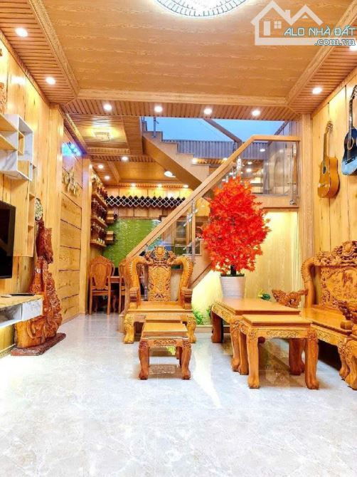 Siêu Phẩm Gỗ Tự Nhiên Toàn Nhà 1 Trệt 1 Lầu Đường Số 2 P 16 Quận Gò Vấp - 4