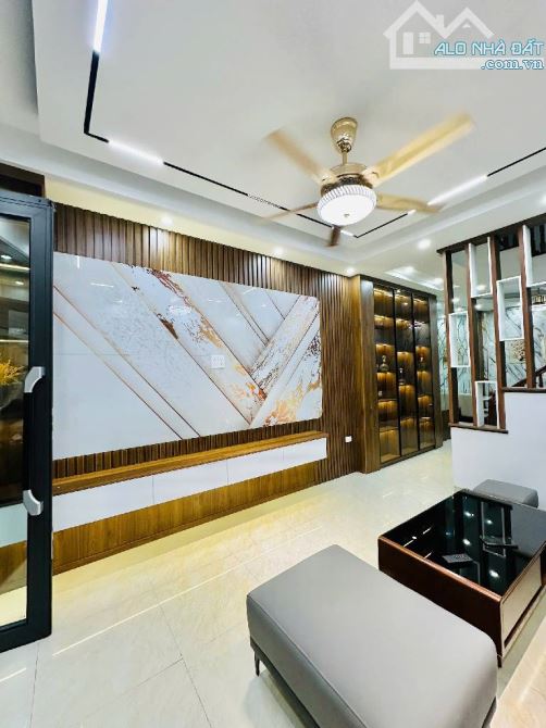 Bán nhà trường lâm long biên 35m2 5 tầng full nội thất giá nhỉnh 5 tỷ - 4