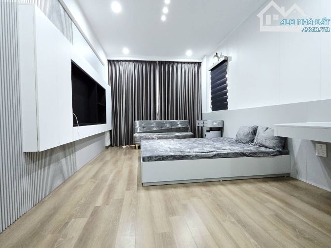 🏡 BÁN NHÀ TRUNG TÂM PHỐ THẠCH BÀN - LONG BIÊN, LÔ GÓC 2 MẶT THOÁNG - THANG MÁY - GARA Ô T - 4
