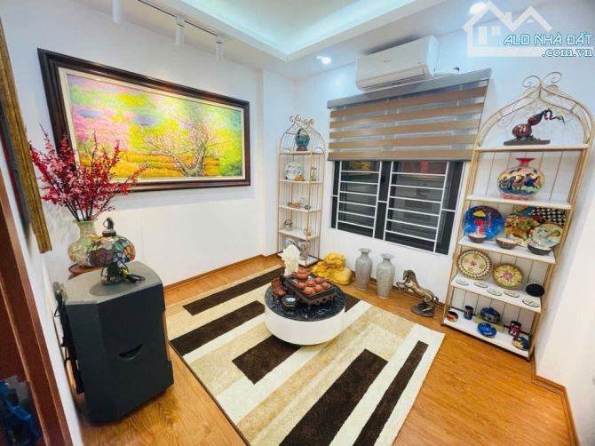 BÁN NHÀ AN DƯƠNG VƯƠNG, TÂY HỒ 45M, 5 TẦNG, MT4M, 9 TỶ, LÔ GÓC, Ô TÔ ĐỖ, NỘI THẤT TIỀN TỶ - 4