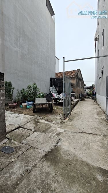 Bán 40m2 đất Tây Tựu - Lô góc, Ngõ rộng thoáng, sát vành đai 3.5 - 4