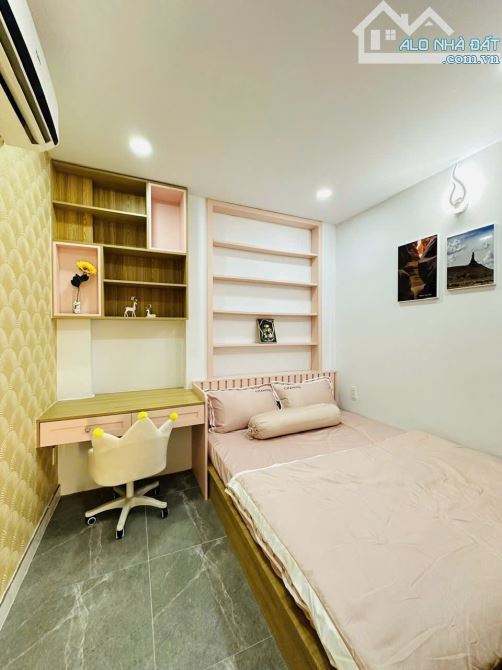 BÁN NHÀ 5lầu-4pn HXH- KHU VIP NGUYỄN TƯ GIẢN, P12, GÒ VẤP.GIÁ: 6.6 TỶ - 4