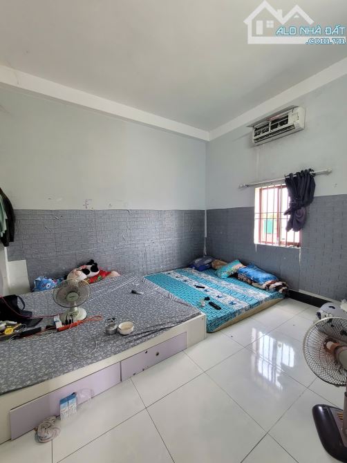 Bán nhà 1 trệt 2 lầu KDC gần VinCom550 p.Tân Đông Hiệp Tp.Dĩ An chỉ 4ty100 TL M7534 - 4
