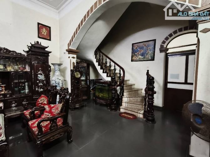 Biệt thự kiên cố 3,5T _ Đặng Xá, GIA LÂM– sân để vài ô tô – 270m2, chỉ 16,3 tỷ - 4