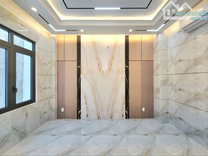 Nhà MT Tỉnh Lộ 10, DT 4x30 / 4 Tấm Rưỡi Có Thang Máy - 4