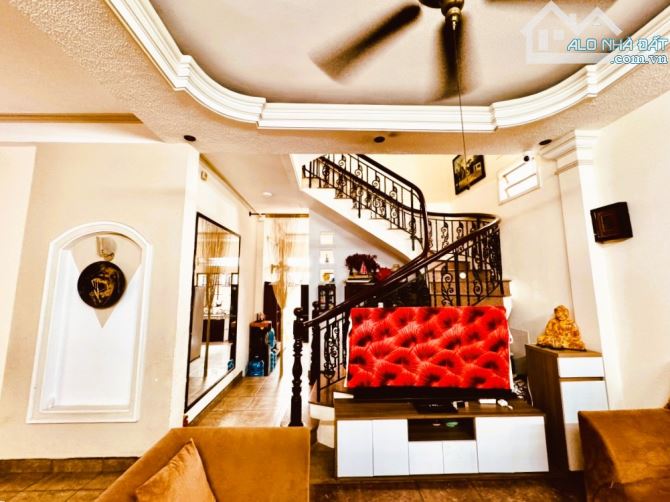 HẺM XE HƠI ĐẬU CỔNG - KHU VIP NGUYỄN VĂN TRỖI, HUỲNH VĂN BÁNH, PHAN ĐÌNH PHÙNG - GIÁP Q.1. - 4