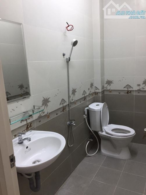 ÂU DƯƠNG LÂN NHÀ ĐEP - 3.7X16M - GIÁ CHỈ 6.5 TỶ HẺM 3M - 1 SẸC RA MT - 5