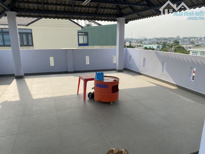Bán gấp 4,9 tỷ có TL. Nhà 1T2L 1Tum trong KDC Bửu Hoà, Biên Hoà. 6x19,2m 115m. Sàn xd 300m - 5