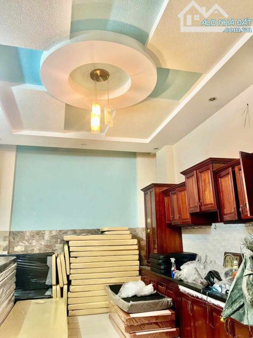BÁN NHÀ RIÊNG MẶT TIỀN TCH 05 - 3 TẦNG NHÀ MỚI - 64M2 - 4PN - NHỈNH 6 TỶ QUẬN 12 - 5