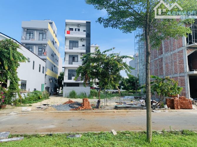 HÀNG CHÍNH CHỦ ĐẤT ĐẸP KHU ĐÔ THỊ FPT ĐÀ NẴNG - 5
