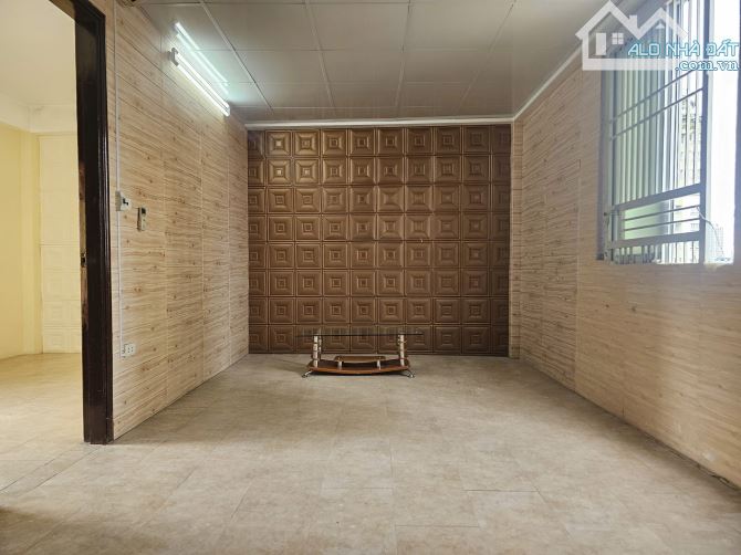 Chính chủ cho thuê chung cư ngõ 328 Nguyễn Trãi - 65m2 - 7.5tr/tháng - 5