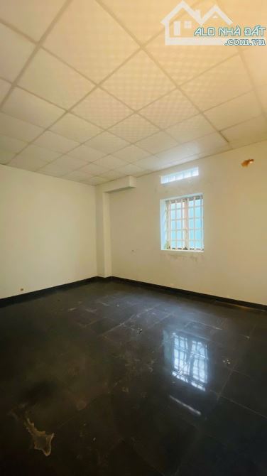 GẤP!! Mặt Tiền Y Nuê 9,7x23m tc 100% giá 7tỷ600 có nhà cho thuê - 5