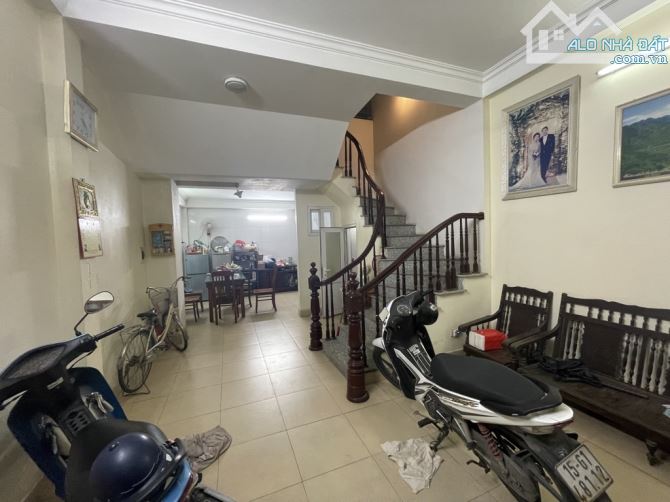 Bán Nhà Hồ Tùng Mậu , Diện Tích 46m2 , 5 Tầng , Mặt Tiền 4.6m . 9 Tỷ - 5