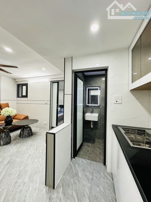 ☘️BÁN CĂN HỘ TẬP THỂ TẦNG 1 PHỐ ĐẠI LA 60M2- 02 NGỦ 01WC - VỊ TRÍ TRUNG TÂM - TIỆN ÍCH NGẬ - 5