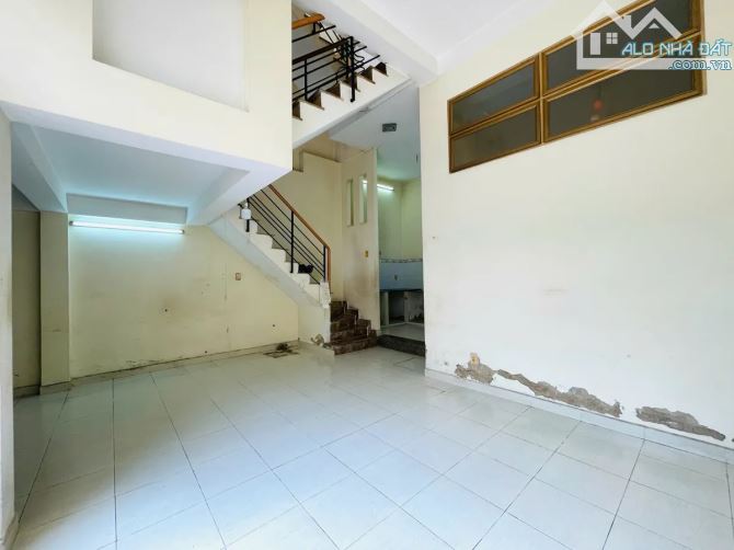 HÀNG HIẾM NHÀ NÁT TIỆN SỬA CHỮA – NGANG KHỦNG 6M  – 61M² DƯỚI 7 TỶ - 5