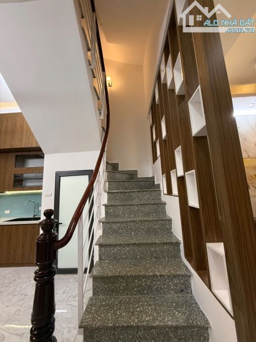 Bán nhà giải phóng 68m 4 Tầng ô Tô đỗ cửa giá 11 Tỷ - 5