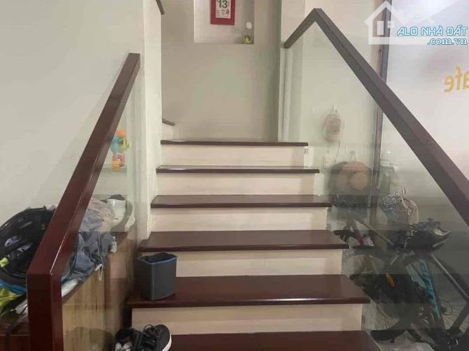 NHÀ 3 TẦNG 1 TUM ĐƯỜNG NGUYỄN VĂN THỦ - VIEW CÔNG VIÊN - GIÁ 9,X TỶ - 5