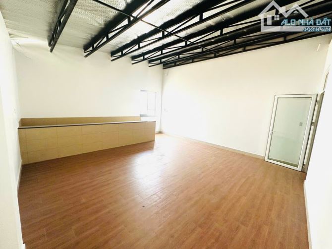 Cần bán nhà mặt tiền Khu Phố Nhị Đồng 1, Tp. Dĩ An, DT 240m2, giá 22 tỷ - 5