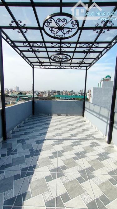 BÁN NHÀ LÔ GÓC BÁT KHỐI LONG BIÊN NHỈNH 5 TỶ 35m MT 4m Ô TÔ KINH DOANH GẦN phố Thạch Bàn - 5