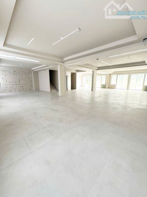 CHO THUÊ 2 CĂN SHOPHOUSE NGUYỄN CƠ THẠCH – SALA  Vị trí đắc địa  Diện tích : 14.2m x 24m - 5