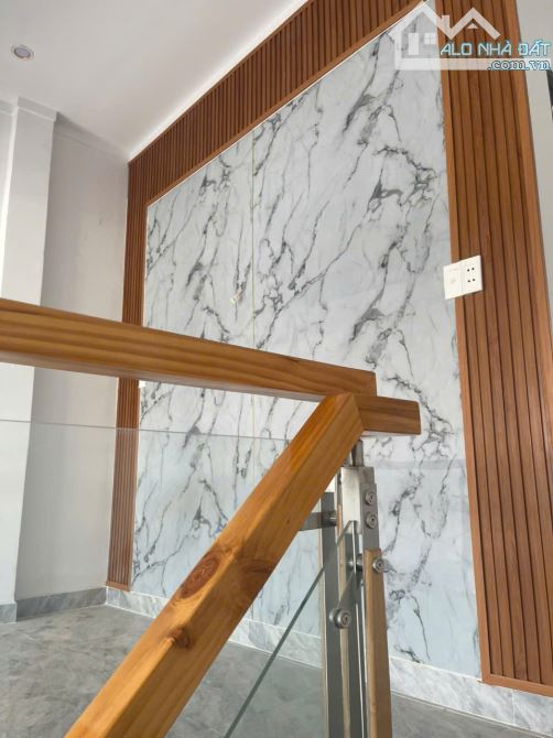 Nhà Gác Lững Không Chỉ Là 1 Căn Nhà Mà đó Là Thể Hiện Sang Trọng Và Lịch Lãm - 5