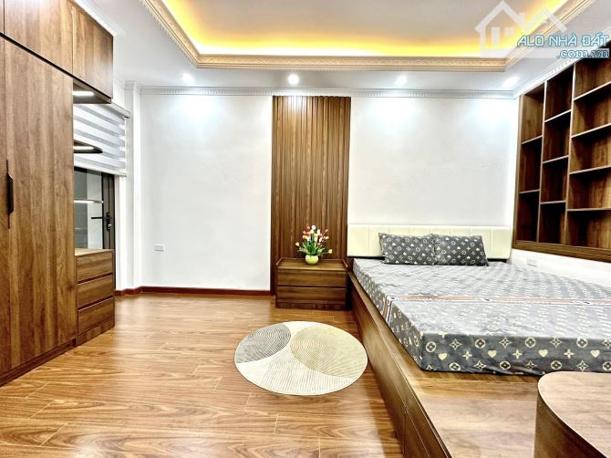 CHÍNH CHỦ CẤN BÁN GẤP  - BIỆT THỰ LIỀN KỀ SIÊU HIẾM - VỈA HÈ 5M - ĐƯỜNG TRƯỚC NHÀ 11.5M - 5