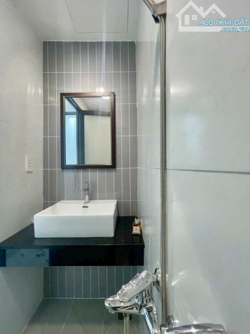 DTSD49m2, BÁN NHÀ 3 TẦNG, HẺM 4M, LẠC LONG QUÂN, P10 TÂN BÌNH, 3 TỶ 1 TL - 5