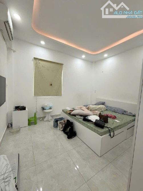 Nhà 4 tầng mặt tiền nhựa 8m, Gò ô môi, Quận 7. DT 80m2, gara ô tô. Nhỉnh 11 tỷ - 5