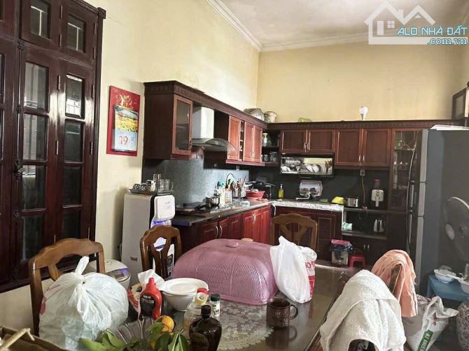 Oto tránh đỗ, mặt ngõ to Trần Quốc Hoàn, vỉa hè, tự xây 90m2 sổ x mtiền 8.4m. Giá 46 tỷ - 5