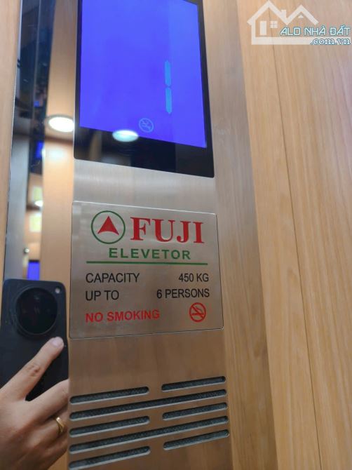 7 tầng xây mới thang máy, oto vào nhà qua thông, Nguyễn Ngọc Nại, mtiền 5.9m. Giá 17.2 tỷ