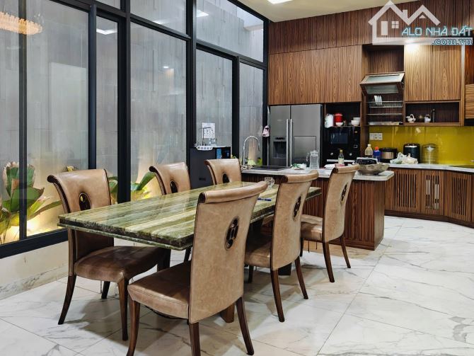 HẠ GIÁ BÁN NHANH NHÀ ĐẸP MẶT TIỀN ĐƯỜNG LÊ QUÝ ĐÔN, PHƯỜNG NHA TRANG có thang máy - 5