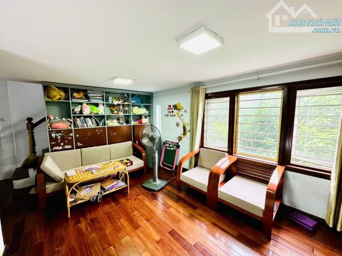 BÁN NHÀ Ô TÔ QUA NGÕ, THOÁNG. VŨ HỮU, THANH XUÂN. 38M2 – 5 TẦNG – MT 5,5M – 8,2 TỶ - 5