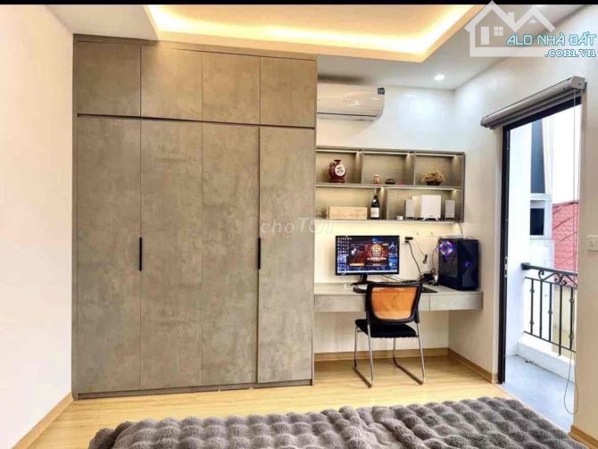 NGANG 5M - TRUNG TÂM QUẬN 5 NGUYỄN TRÃI. GIÁ 4TỶ990 CN 61,5M2(5x12,3M) CẢI TẠO XD CHDV - 5