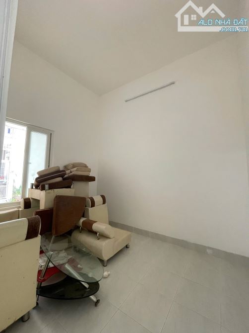 Bán nhà cấp 4 đường ô tô 5m Khu Đăng Kiểm DT 80.6m2 ngang 7.43m Giá bán 3.6 tỷ - 5