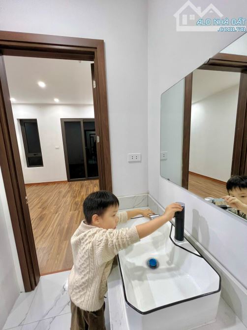ngõ 132 Nguyễn Đổng Chi, dân xây 5 tầng 42m2, nhà mới đẹp, nở hậu, ô tô vào nhà, 13.5 tỷ - 5