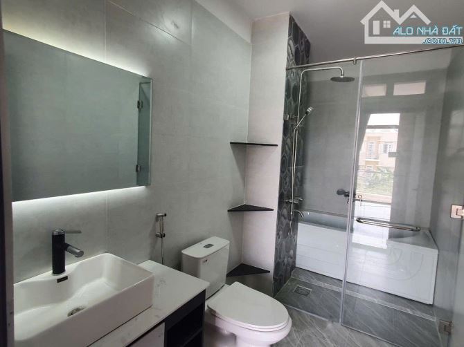 NHÀ ĐẸP 4 TẦNG 60M2  NHỈNH 6 TỶ– VÕ VĂN HÁT, Q9 – XE HƠI NGỦ TRONG NHÀ - 5