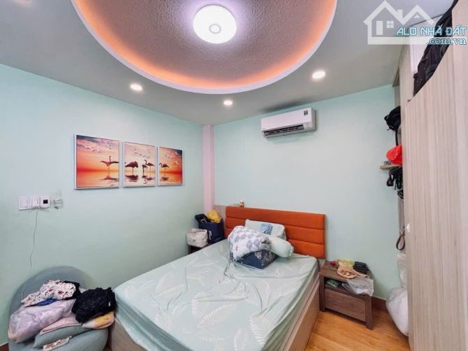 NGUYỄN VĂN ĐẬU - BÌNH THẠNH, 46M2, 4.2 Dài 11, 5 TẦNG BTCT , HẺM XE TẢI, GIÁ 9T5 - 5