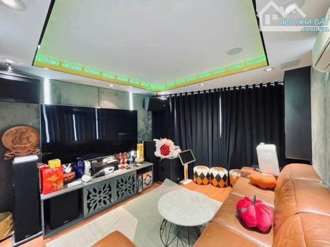 💥GIÁ:9,5 TỶ - NGUYỄN VĂN ĐẬU - P11- BÌNH THẠNH - 5 TẦNG ĐÚC - XE HƠI TRÁNH - GẦN MẶT TIỀN - 5