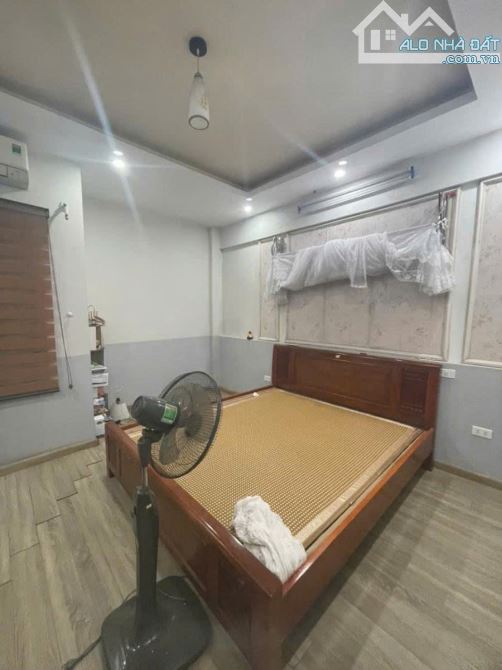 CHÍNH CHỦ GỬI BÁN NHÀ LIỀN KỀ PHÂN LÔ - Ô TÔ TRÁNH - KINH DOANH -BUÔN BÁN TẤP NẬP -KHU ĐÔ - 5