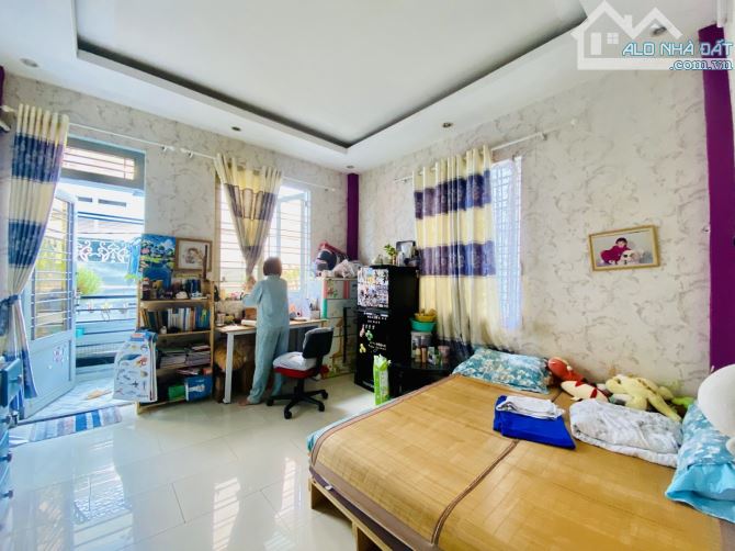 Thống Nhất - Gò Vấp - 56m2 - 3 Tầng - 6.2 tỷ - Hẻm Ô tô - Hoàn công - SHR - 6
