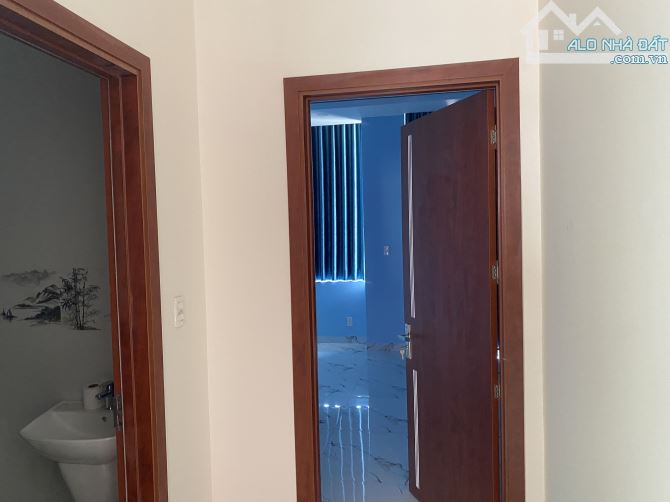 Bán gấp 4,9 tỷ có TL. Nhà 1T2L 1Tum trong KDC Bửu Hoà, Biên Hoà. 6x19,2m 115m. Sàn xd 300m - 6