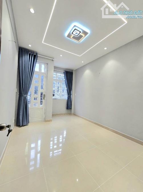 KHU BÀU CÁT - ĐỒNG ĐEN - 1 TRỆT 3 LẦU - 4 PN - HXH - FULL NỘI THẤT ĐẸP - 6