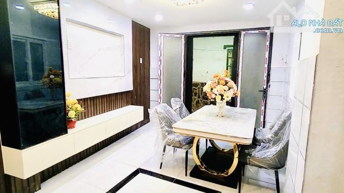 LÔ GÓC NGUYỄN TRI PHƯƠNG - 3 TẦNG - TRUNG TÂM Q10 - TẶNG NỘI THẤT CAO CẤP - NHỈNH 5 TỶ - 6