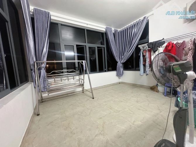 💥BÁN NHÀ 3 TẦNG VÀO Ở NGAY TRUNG TÂM PHỐ HỒNG KÔNG CHỢ HOÀ KHÁNH. DT 117m2. CHỈ 7.5 tỷ - 6